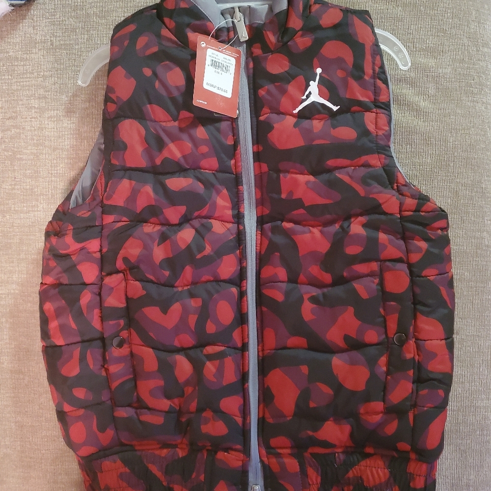 Jordan vest